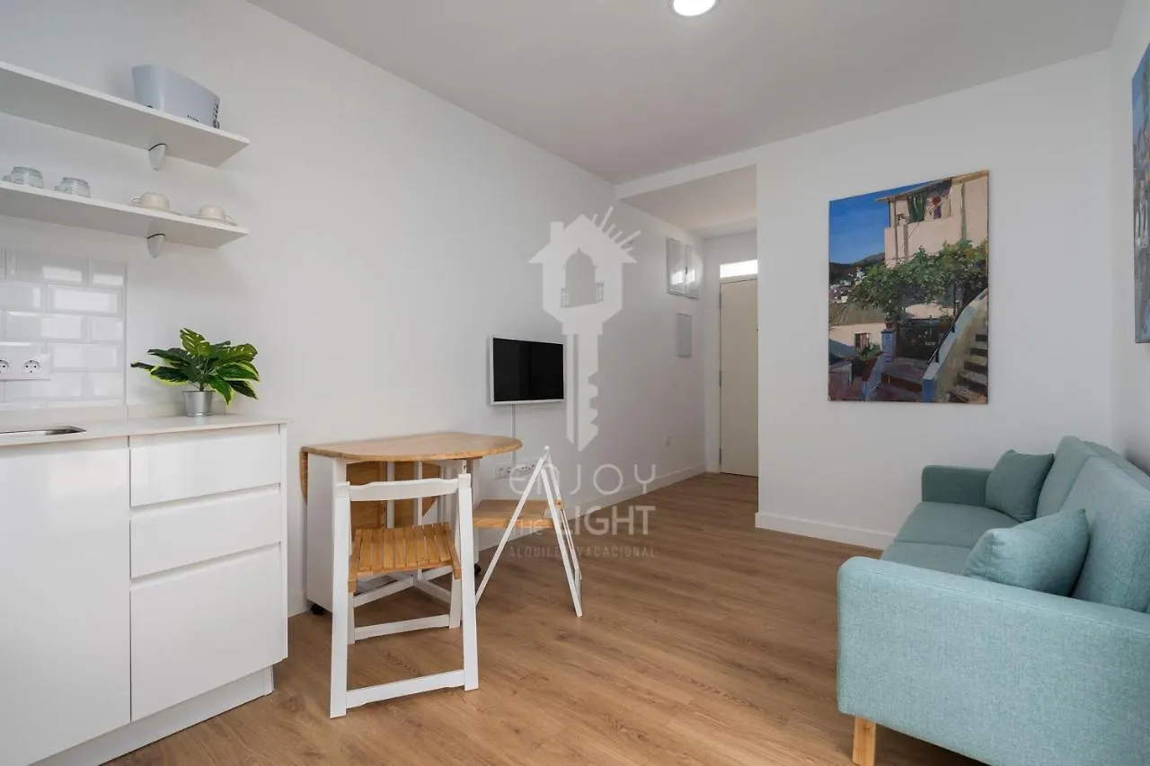 ÁTICO SAN ISIDRO  Apartamento Cádiz